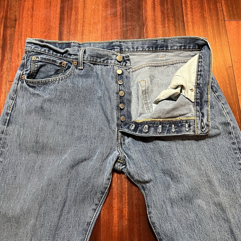 Levis 501 Jeans Mens 40x32 Blue Button Fly Denim Pants Faded Classic Original